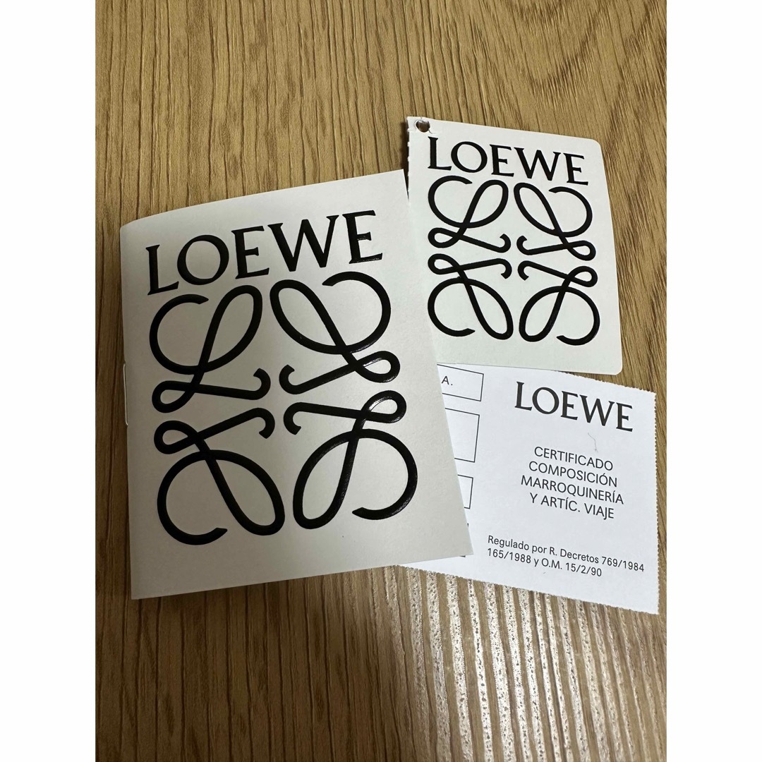 LOEWE(ロエベ)のLOEWE ロエベ ハンモック ドローストリングバッグ ミニ サンド 新品未使用 レディースのバッグ(ショルダーバッグ)の商品写真