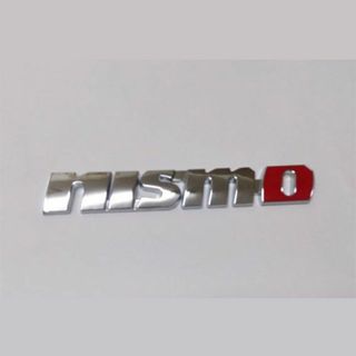 ニッサン(日産)のnismo ニスモ　　エンブレム　３D 　シルバー　１個(車外アクセサリ)