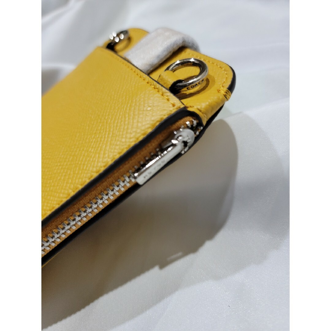 COACH(コーチ)の新品未使用  COACH NORTH/SOUTH フォン クロスボディ レディースのバッグ(ショルダーバッグ)の商品写真