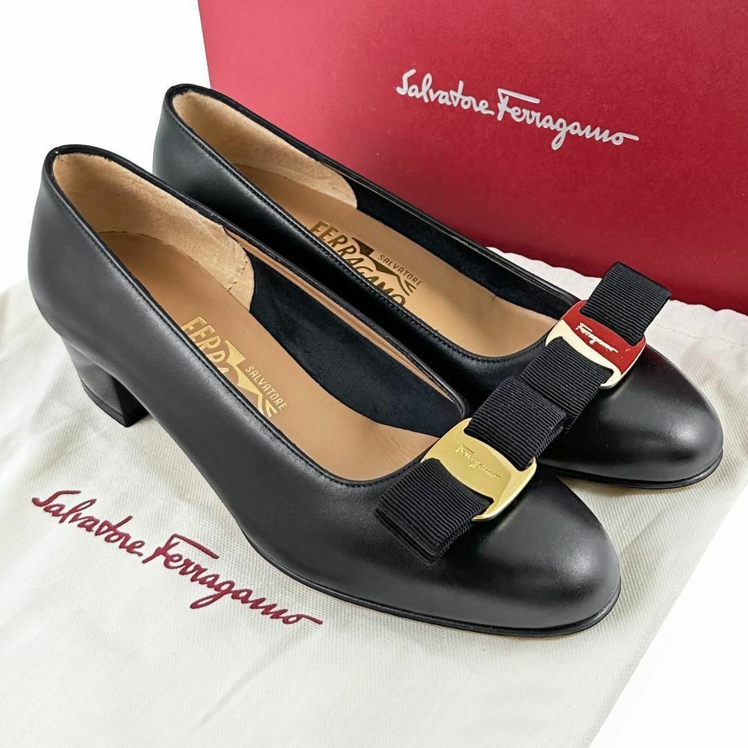 Salvatore Ferragamo パンプス ヴァラリボン レザー ブラック