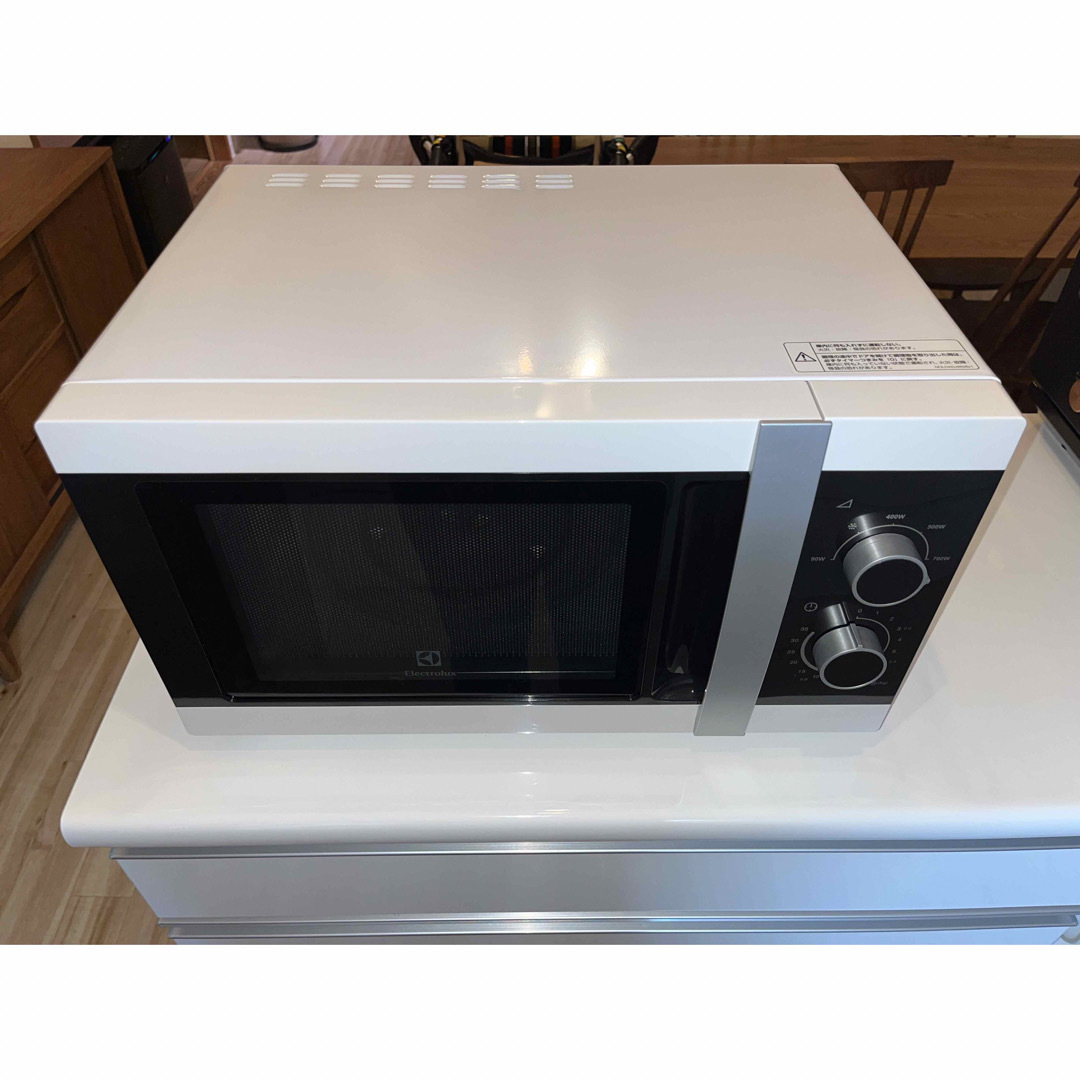 【価格改定】エレクトロラックス電子レンジ(EMM2300JW6)60Hz