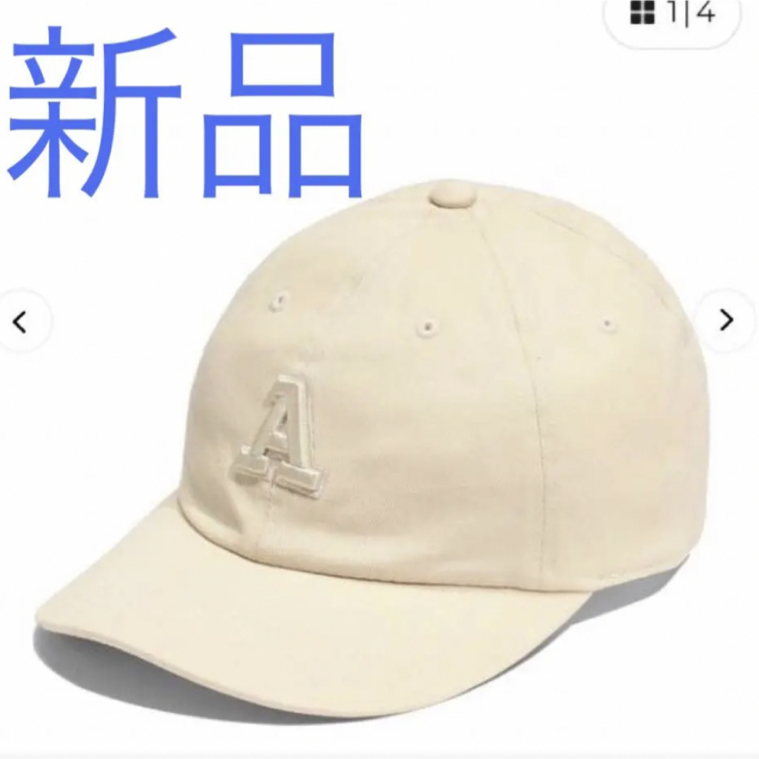 adidas(アディダス)の【新品未使用　タグ付き】adidas キャップ　ベージュ　 レディースの帽子(キャップ)の商品写真