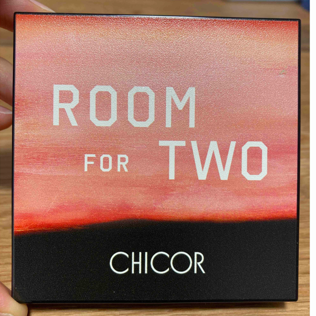 CHICOR ステップアップ シャドウ 02 room for two コスメ/美容のベースメイク/化粧品(アイシャドウ)の商品写真