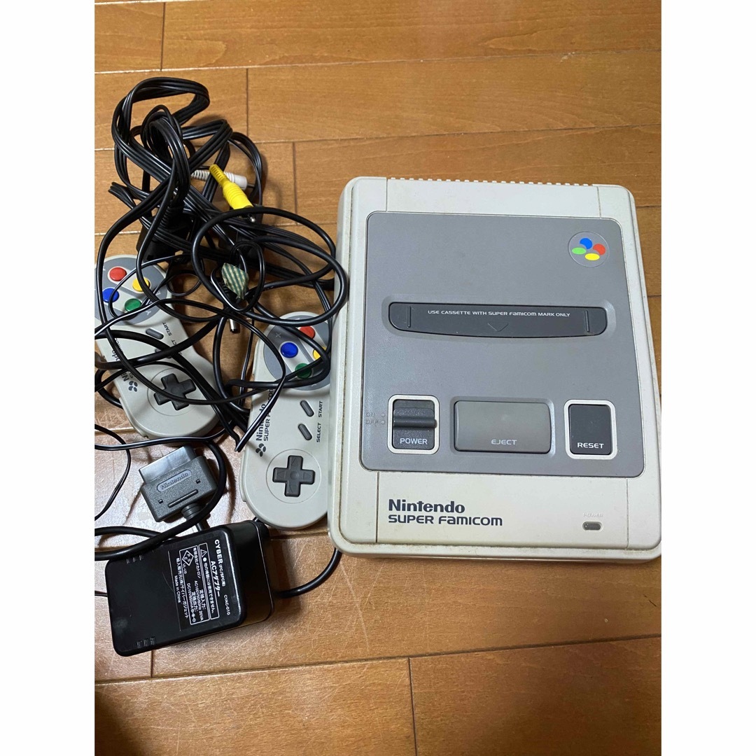 スーパーファミコン(スーパーファミコン)のスーパーファミコン　本体、ソフト エンタメ/ホビーのゲームソフト/ゲーム機本体(家庭用ゲーム機本体)の商品写真