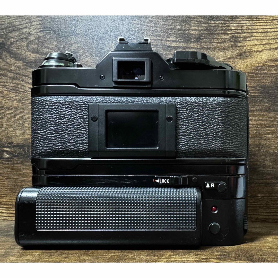 Canon(キヤノン)のフィルムカメラ　Canon AE-1 Program 完動品 スマホ/家電/カメラのカメラ(フィルムカメラ)の商品写真