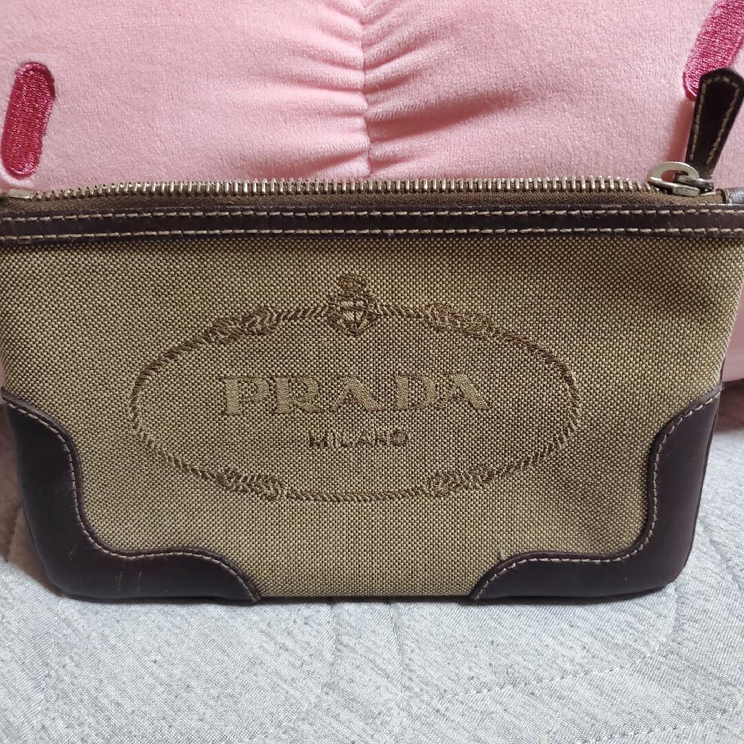 PRADA　ポーチ