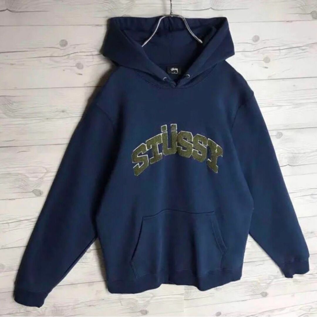 【超人気モデル】stussy パイルロゴ 刺繍 即完売 入手困難 パーカー
