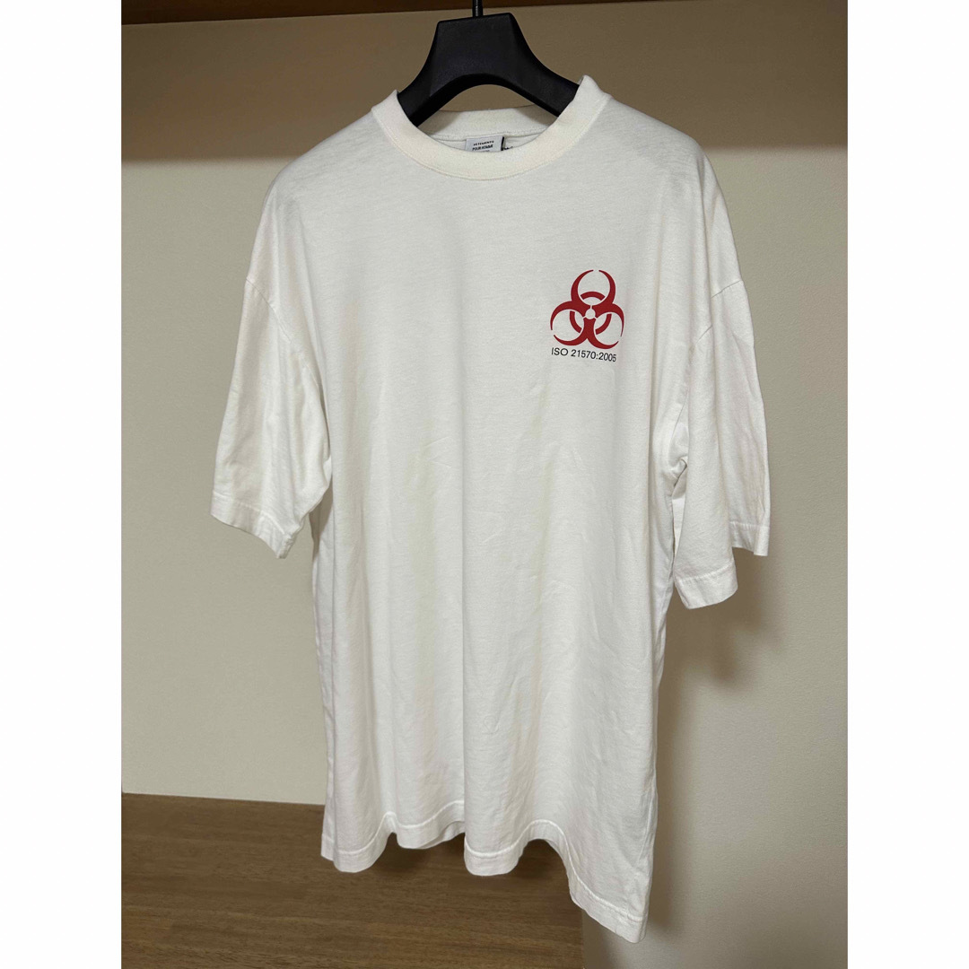 VETEMENTS biohazard Tシャツ-