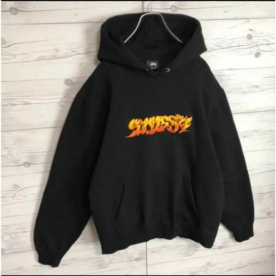 【即完売モデル】STUSSY 刺繍ロゴ ファイヤー 入手困難 希少 パーカー