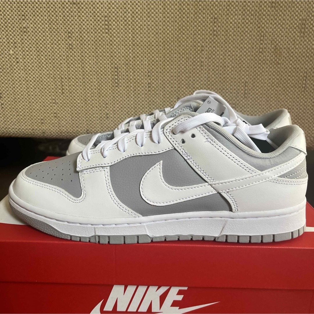 Nike DunkLow Grey and White ナイキ　ダンク グレー