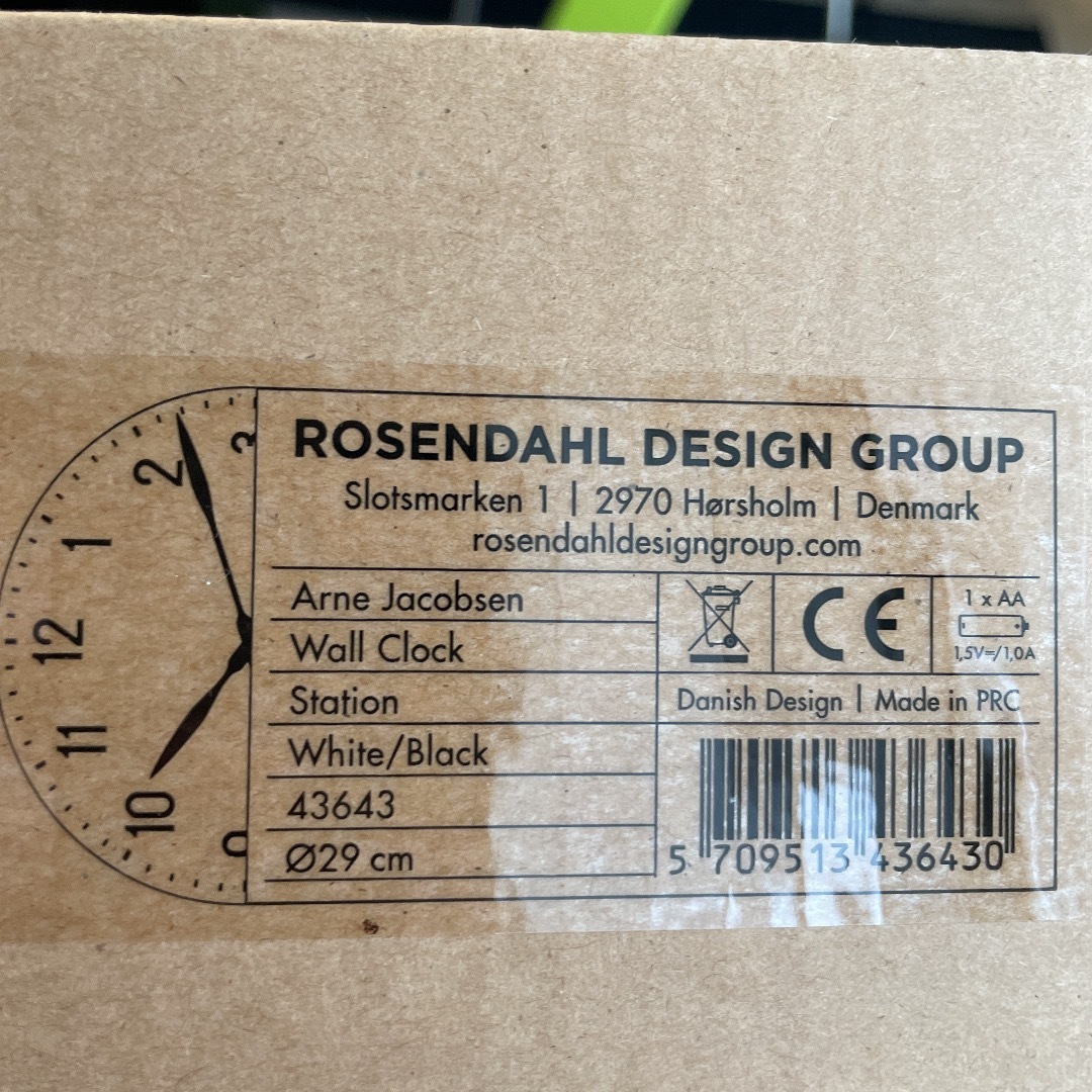 Arne Jacobsen(アルネヤコブセン)の新品　29㎝ヤコブセン　ステーション　時計 インテリア/住まい/日用品のインテリア小物(掛時計/柱時計)の商品写真