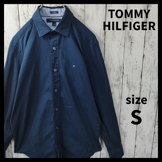 【TOMMY HILFIGER】ワンポイント刺繍ロゴシャツ　レギュラーカラー　秋