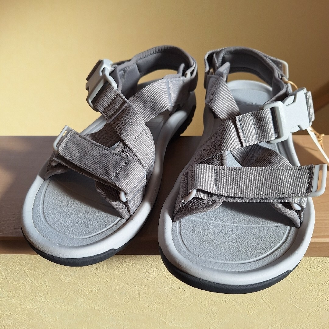 Teva ハリケーン　サイズ9 27.0 新品未使用　箱付き