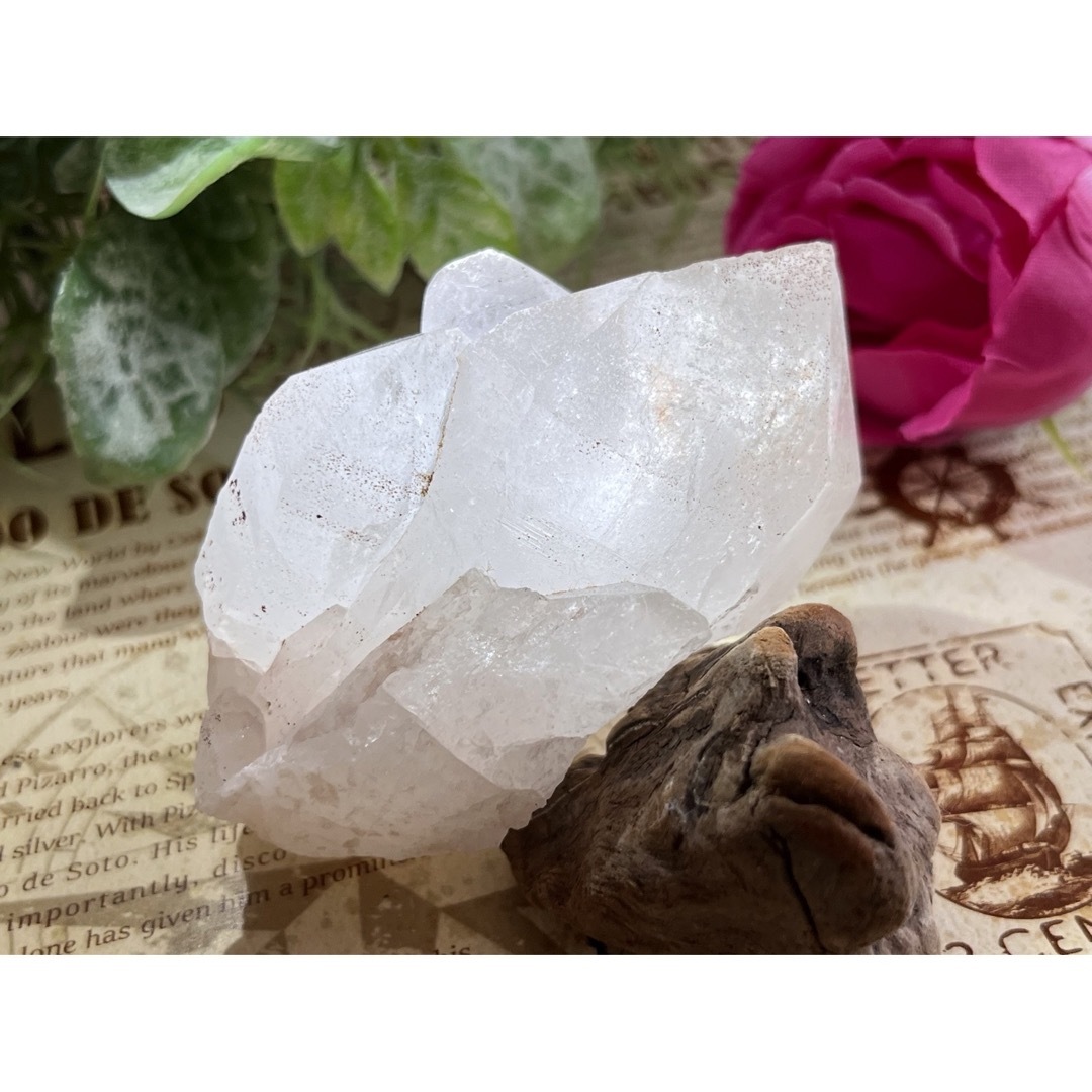 イシス　ヒマラヤ✨  レインボー　マニカラン産　ピンク水晶  原石　クラスター