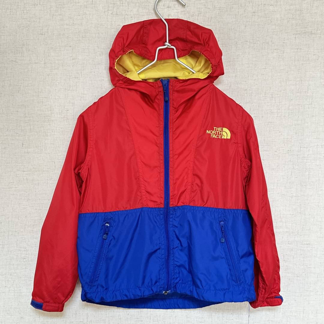 THE NORTH FACE(ザノースフェイス)のノースフェイス　スパイダーマンカラー　 ナイロンジャケット  キッズ110   キッズ/ベビー/マタニティのキッズ服男の子用(90cm~)(ジャケット/上着)の商品写真