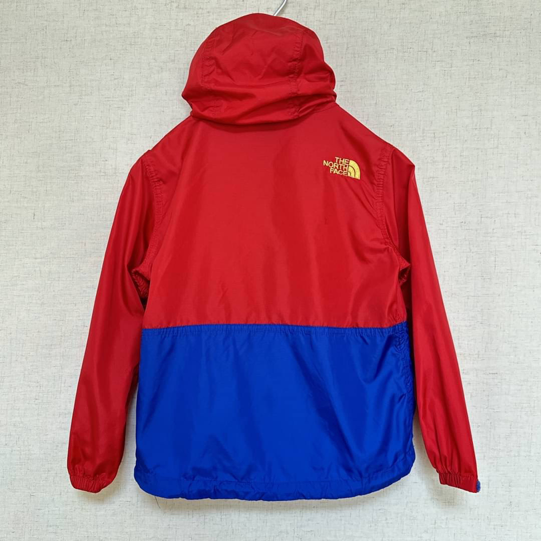 THE NORTH FACE(ザノースフェイス)のノースフェイス　スパイダーマンカラー　 ナイロンジャケット  キッズ110   キッズ/ベビー/マタニティのキッズ服男の子用(90cm~)(ジャケット/上着)の商品写真