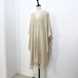 Ungrid - 【Ungrid】美品 一度着用 ポンチョ 鍵編み ニット 定価16500円