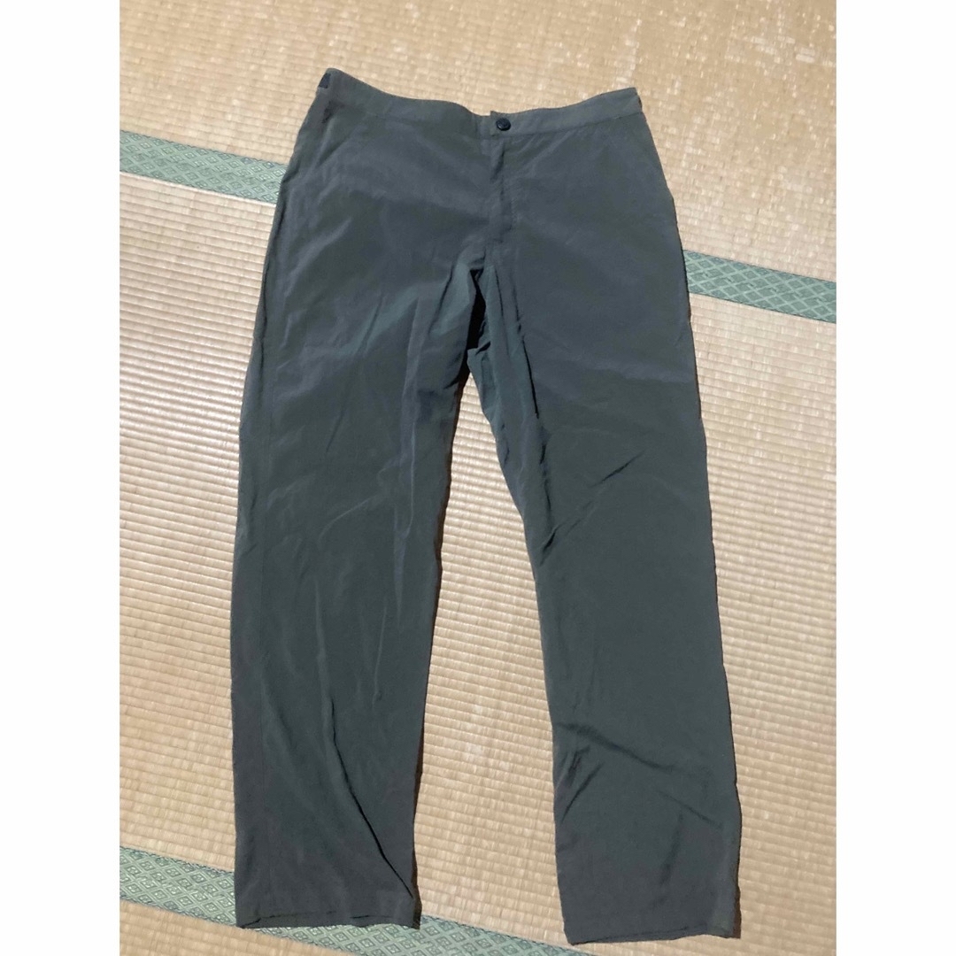 patagonia pants カーキ