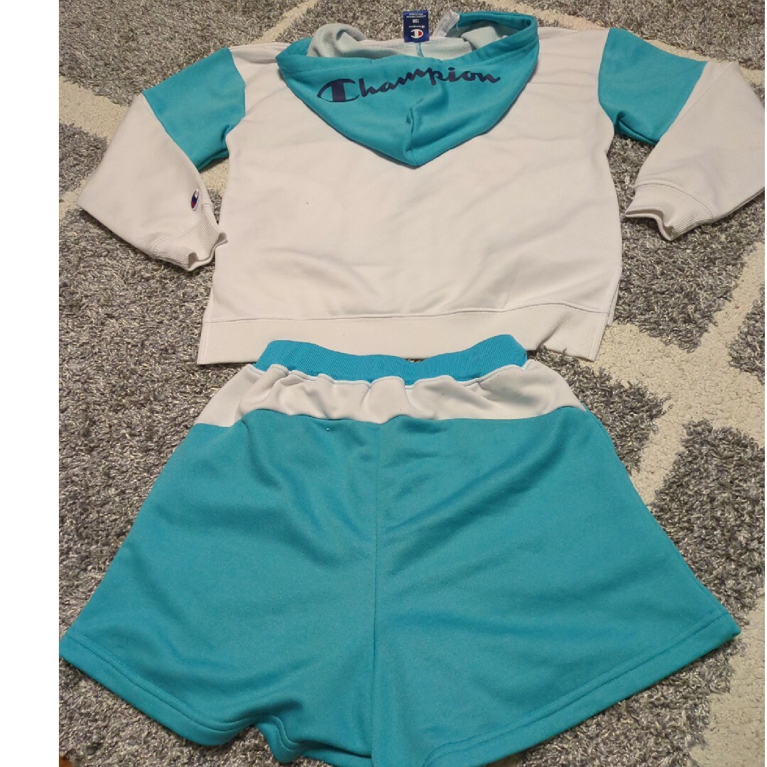 Champion(チャンピオン)のチャンピオンジャージ上下♪ キッズ/ベビー/マタニティのキッズ服女の子用(90cm~)(ジャケット/上着)の商品写真