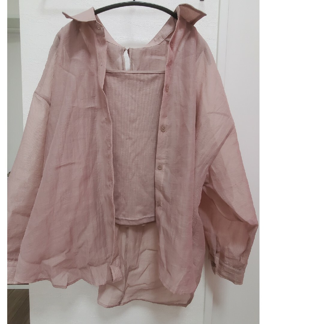 しまむら(シマムラ)のしまむら 2PINK シアーシャツ タンクトップ セット 透け感 くすみピンク レディースのトップス(シャツ/ブラウス(長袖/七分))の商品写真