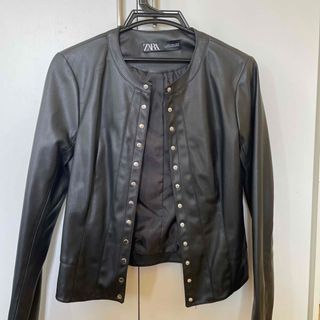 ザラ(ZARA)のZARA レザー調ノーカラージャケット(ノーカラージャケット)