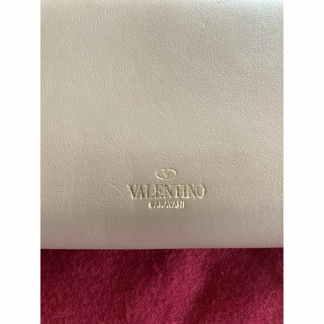 VALENTINO(ヴァレンティノ)のヴァレンティノ  スタッズ　長財布 レディースのファッション小物(財布)の商品写真