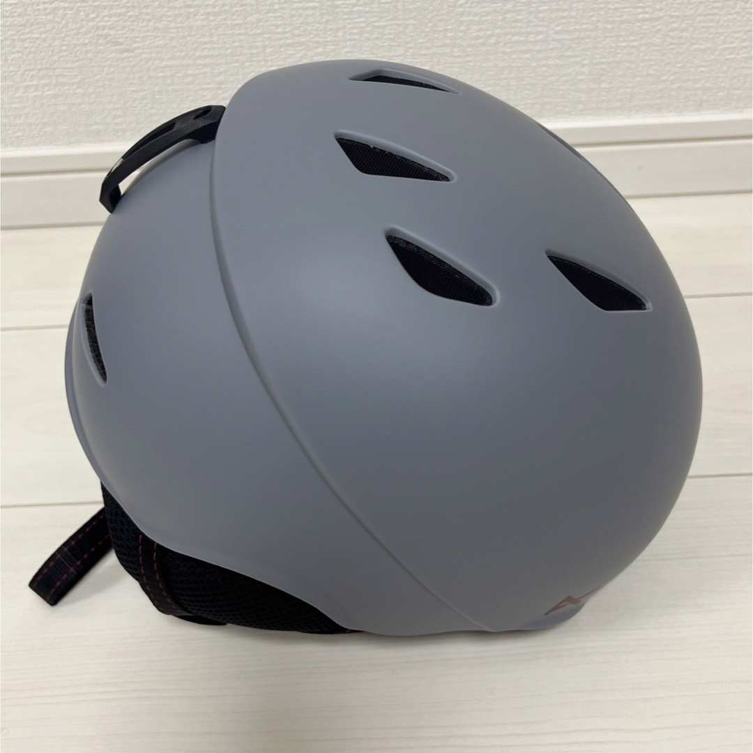 BURTON(バートン)のanon ヘルメット BURTON Lサイズ 自動車/バイクのバイク(ヘルメット/シールド)の商品写真