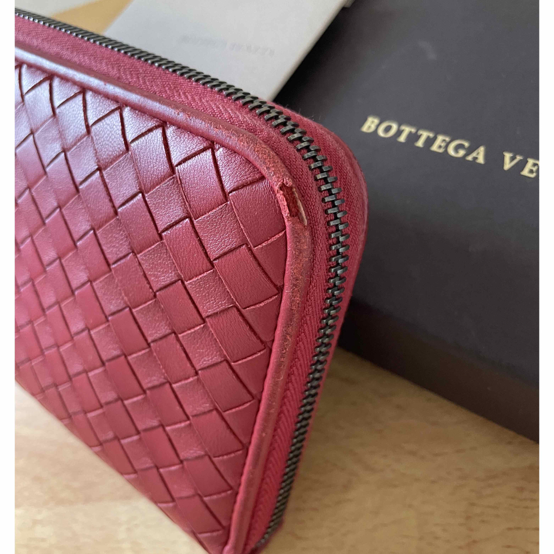 Bottega Veneta(ボッテガヴェネタ)のボッテガヴェネタ　長財布　赤 レディースのファッション小物(財布)の商品写真