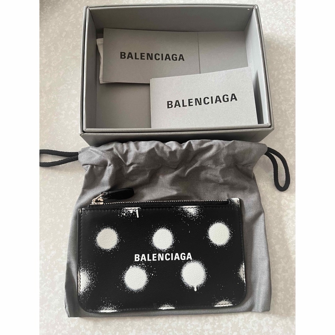 BALENCIAGA ミニウォレット　ミニ財布　ブラックホワイト水玉柄