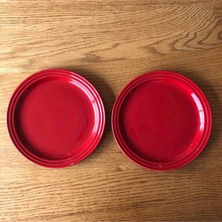 ルクルーゼ(LE CREUSET)の専用　ル・クルーゼ　お皿2枚セット(食器)