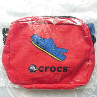 クロックス(crocs)のNo.29【新品・未使用】 非売品 クロックス ショルダーバッグ 赤(ノベルティグッズ)