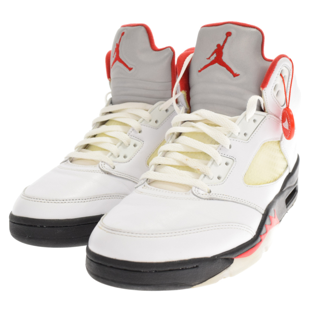 NIKE(ナイキ)のNIKE ナイキ AIR JORDAN 5 RETRO FIRE RED DA1911-102 エアジョーダン5 レトロ ファイアレッド ハイカットスニーカー US10/28.0cm ホワイト /レッド メンズの靴/シューズ(スニーカー)の商品写真