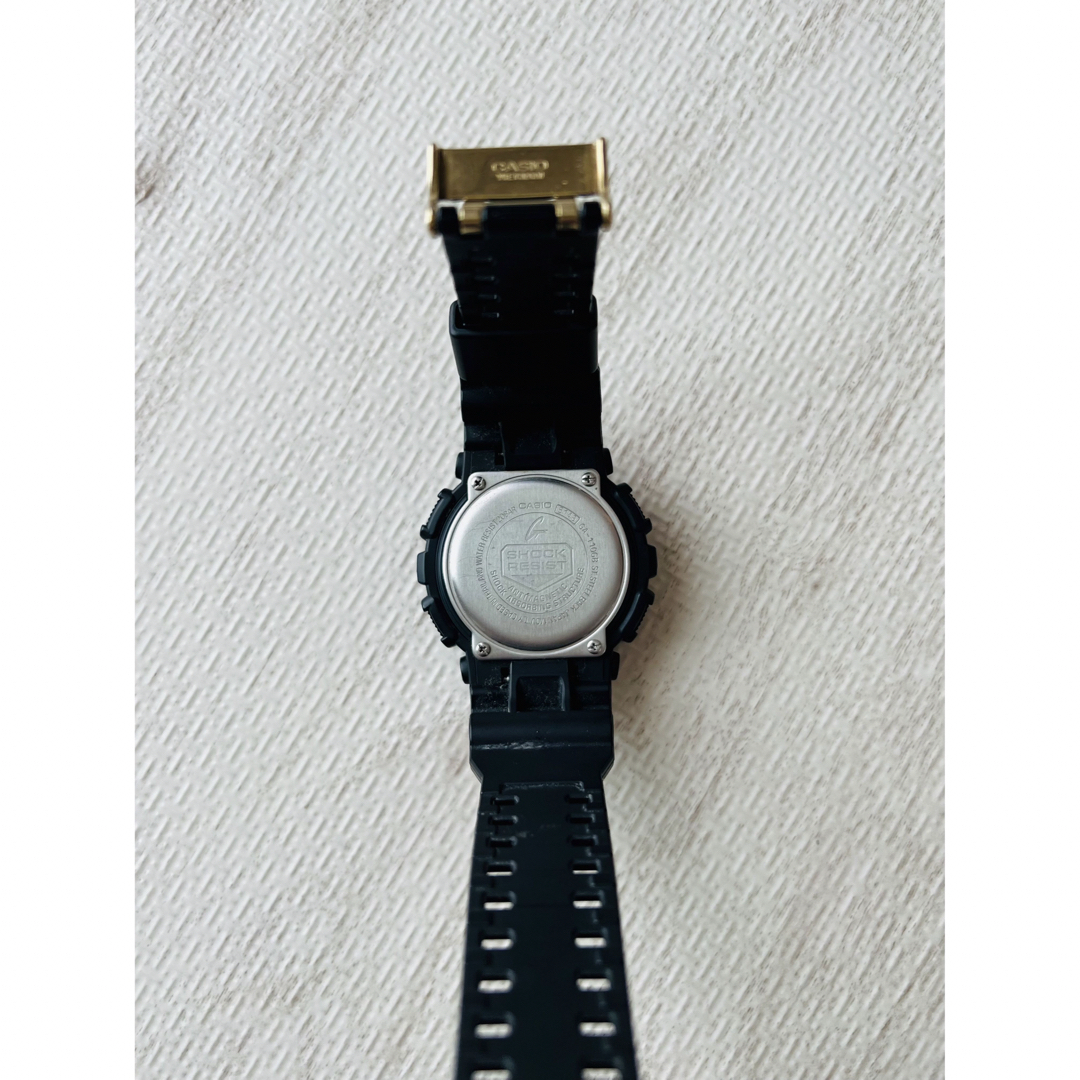 G-SHOCK(ジーショック)のG-SHOCKのGA-110GBのブラック＆ゴールド メンズの時計(腕時計(デジタル))の商品写真