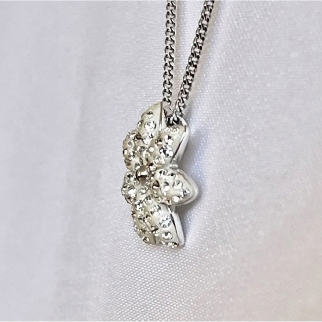 SWAROVSKI - 未使用品✨SWAROVSKI Liddy ネックレス 花 ポインティ