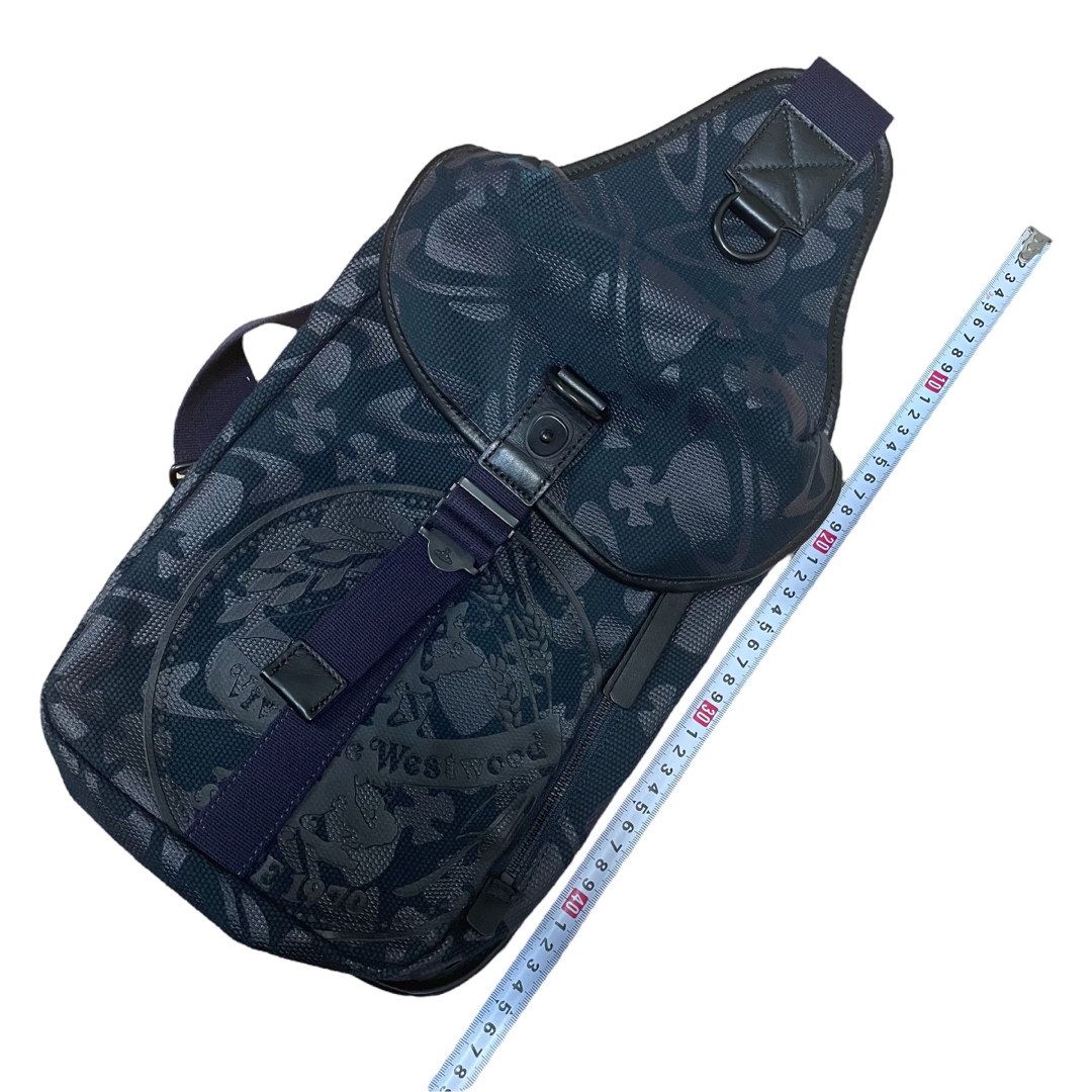 美品 Vivienne Westwood ボディバッグ オーブ 総柄 ショルダー