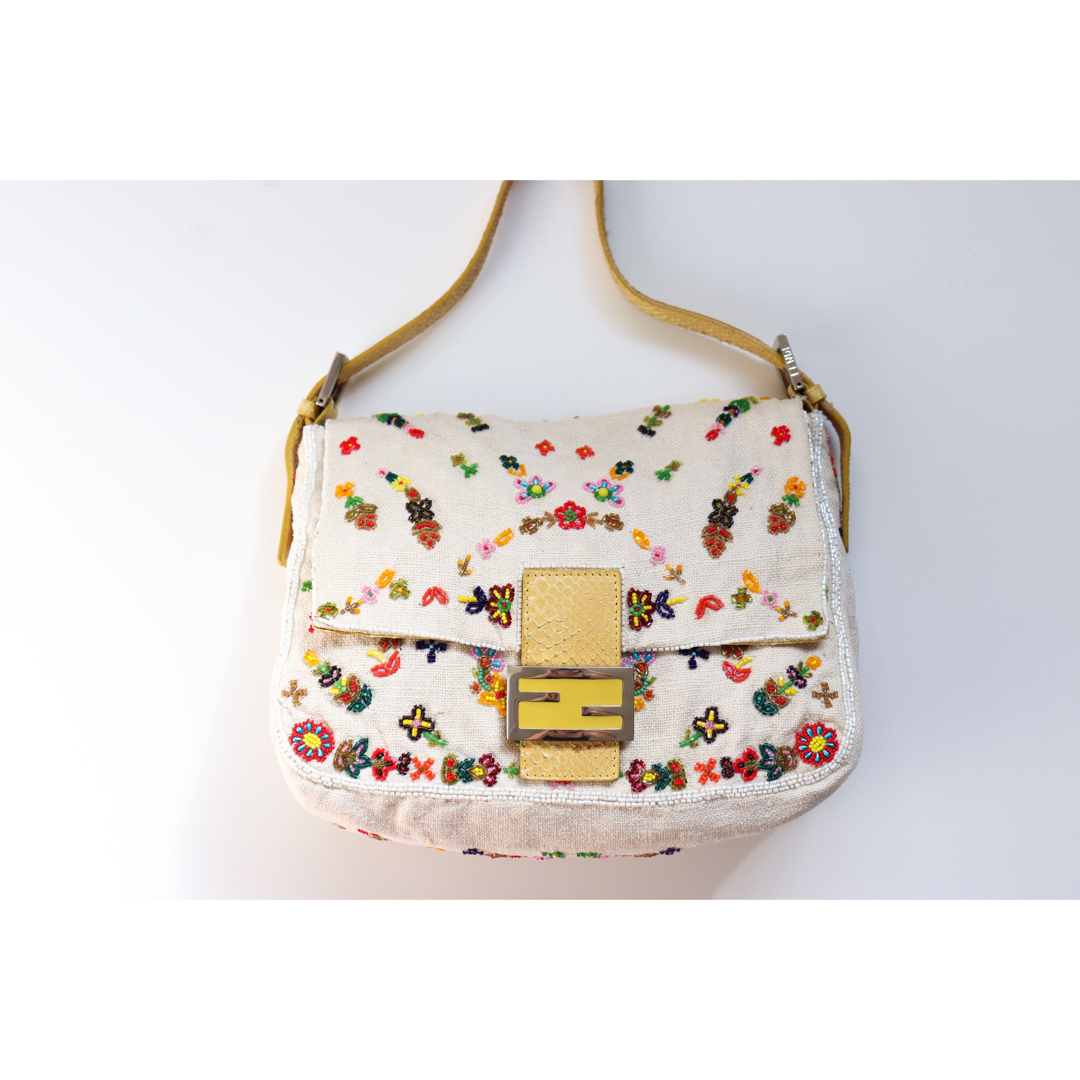 FENDI(フェンディ)のFENDI フェンディ フラワー ビーズ 刺繍 マンマ バケット バッグ レディースのバッグ(ショルダーバッグ)の商品写真