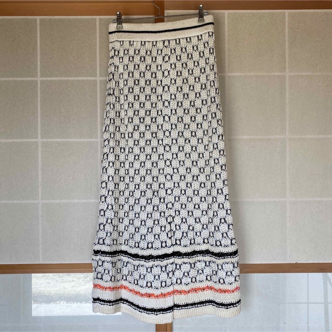 PUBLIC TOKYO(パブリックトウキョウ)のニットロングスカート レディースのスカート(ロングスカート)の商品写真