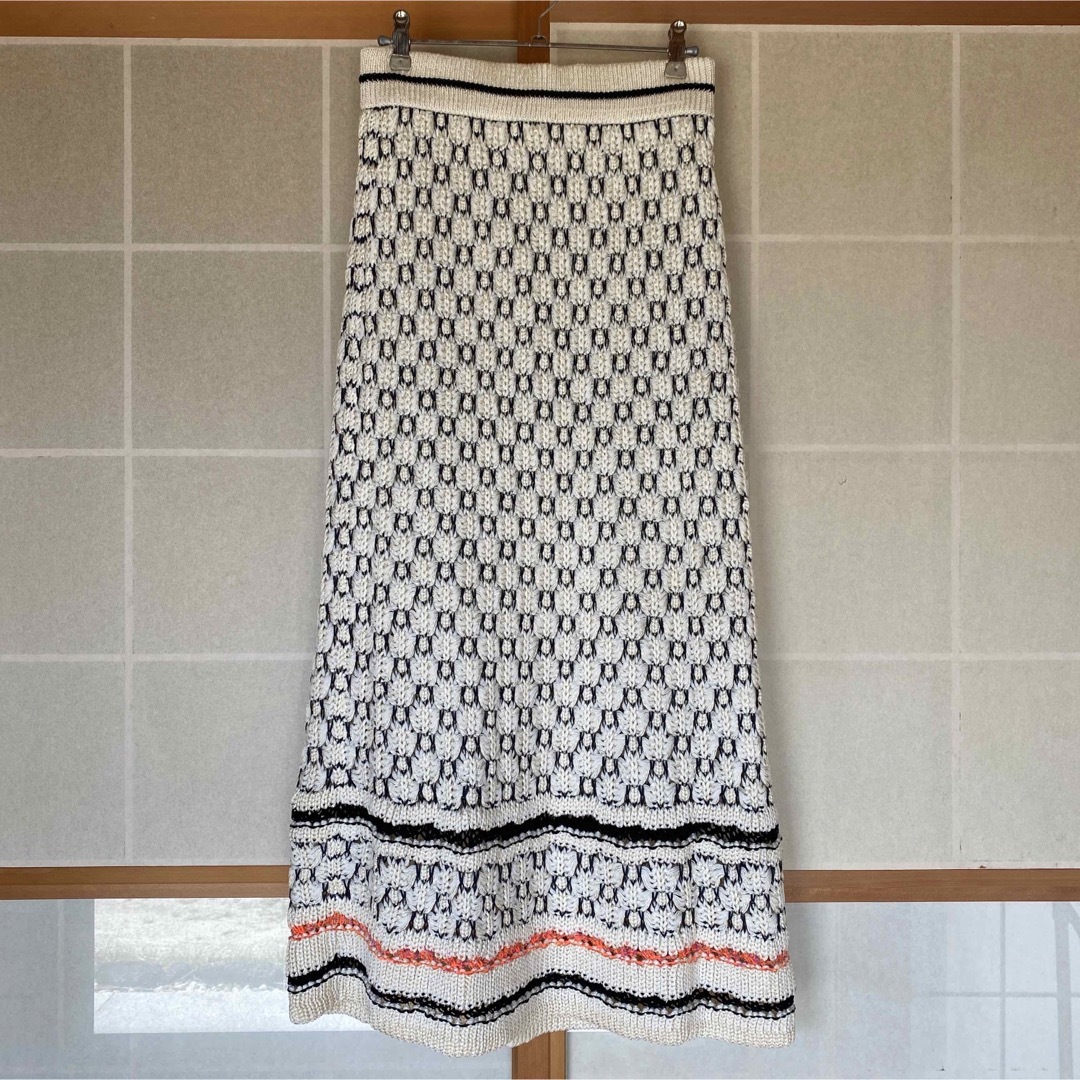 PUBLIC TOKYO(パブリックトウキョウ)のニットロングスカート レディースのスカート(ロングスカート)の商品写真