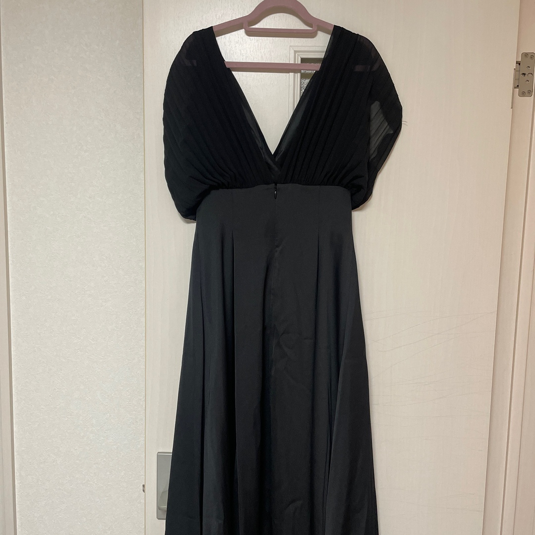 LagunaMoon(ラグナムーン)の LAGUNAMOON LADYプリーツカシュクールドレス（ブラック）   レディースのフォーマル/ドレス(ミディアムドレス)の商品写真