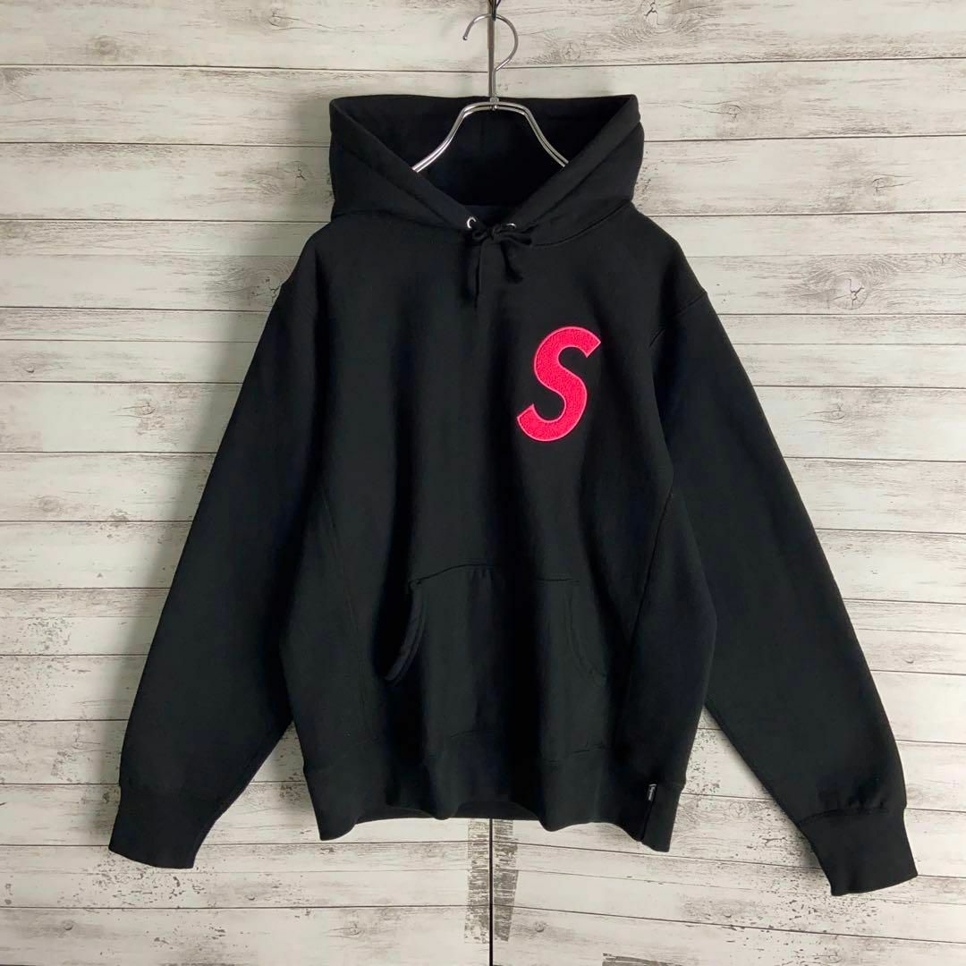 Supreme(シュプリーム)の8250【即完売モデル】シュプリーム☆パイル地ワンポイント定番カラーパーカー美品 メンズのトップス(パーカー)の商品写真