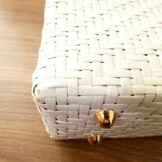 FOXEY - 美品 FOXEY 底鋲 ストローバッグ ハンドバッグ かごバッグ 白