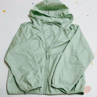 ユニクロ(UNIQLO)のユニクロ　パーカー　ミントグリーン　薄地(ジャケット/上着)