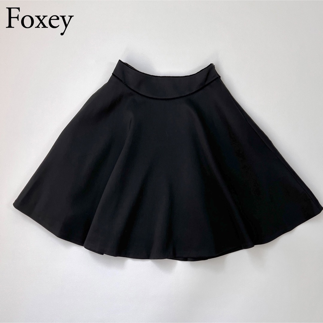 FOXEY(フォクシー)のFoxey フォクシー　フレアスカート　ウール　シルク混 レディースのスカート(ひざ丈スカート)の商品写真