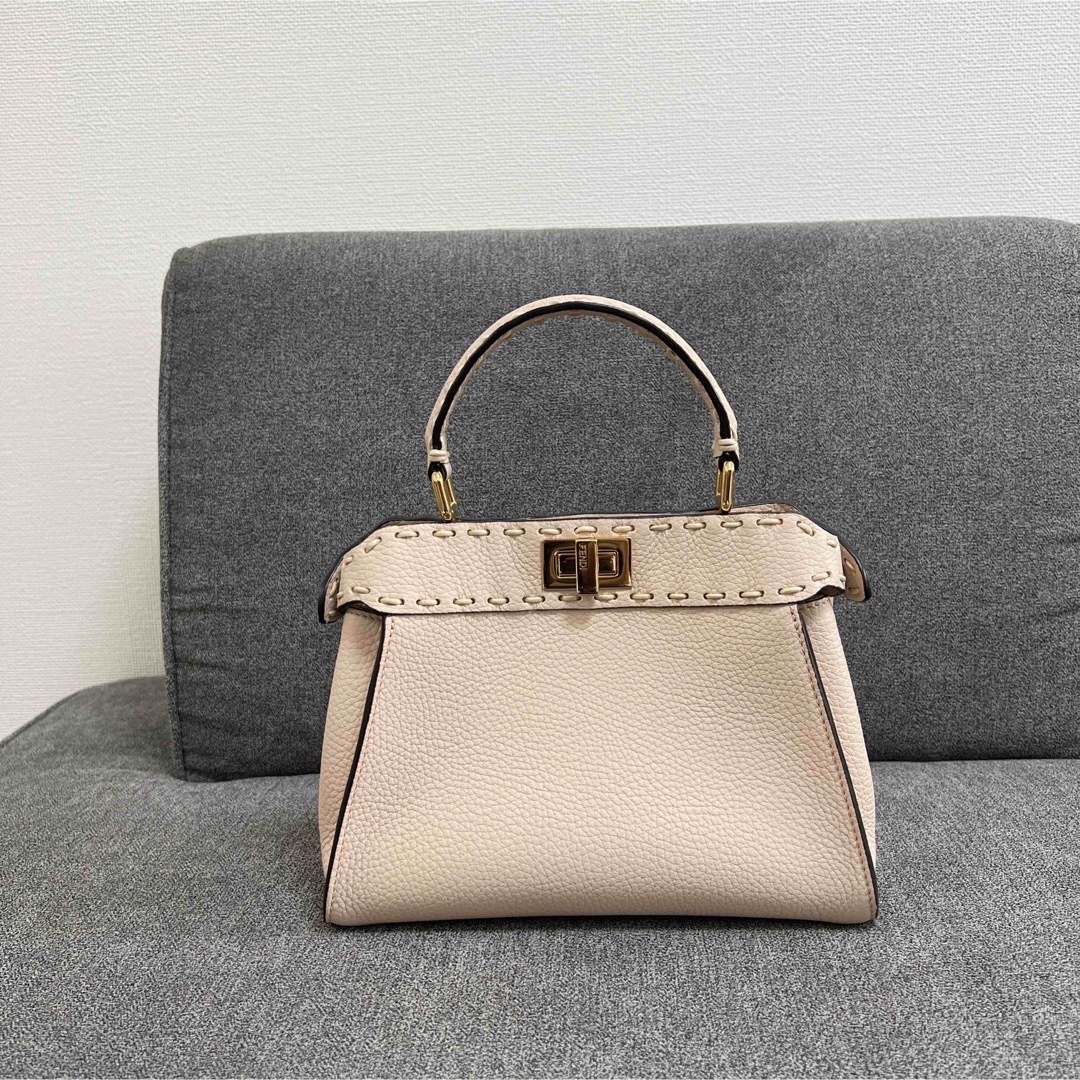 【超美品】FENDI ミニピーカブー　セレリア