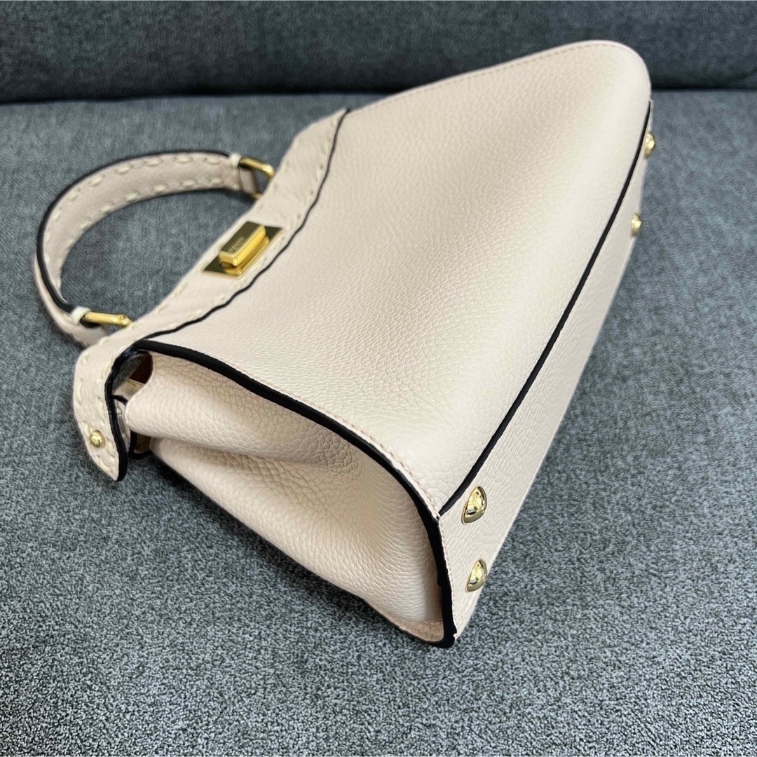 【超美品】FENDI ミニピーカブー　セレリア