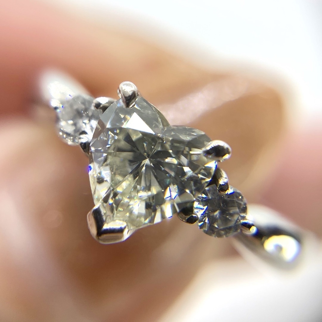 pt900 ハートカットダイヤモンドリング Total 0.979ct 12号 レディースのアクセサリー(リング(指輪))の商品写真