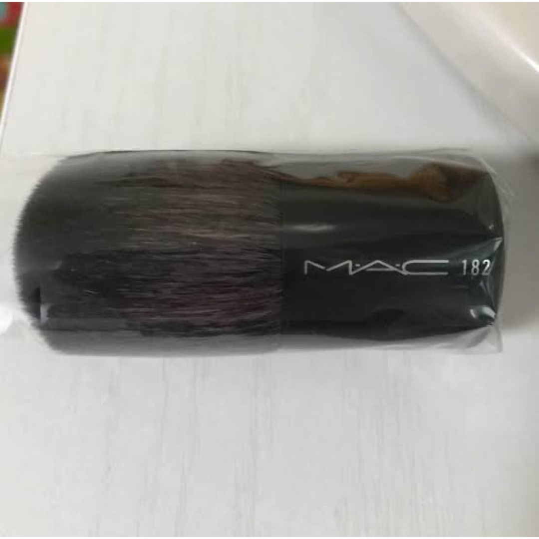 MAC(マック)の正規品　MAC メイクブラシ  コスメ/美容のメイク道具/ケアグッズ(チーク/フェイスブラシ)の商品写真