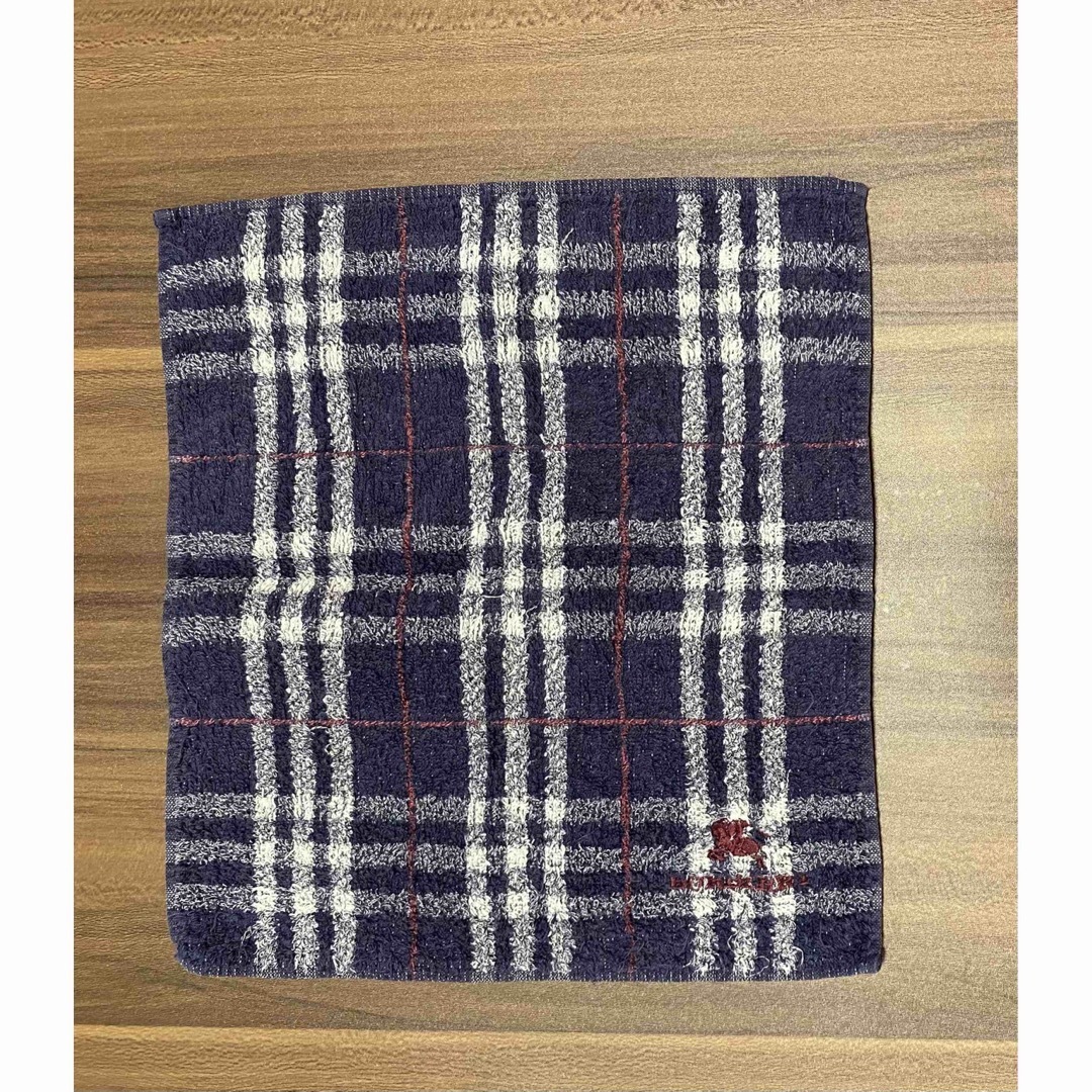 BURBERRY(バーバリー)のバーバリー　タオルハンカチ　中古品 メンズのファッション小物(ハンカチ/ポケットチーフ)の商品写真