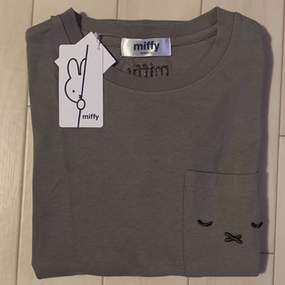 ミッフィー(miffy)の【新品未使用タグ付き】ミッフィー　Tシャツ　M(Tシャツ(半袖/袖なし))