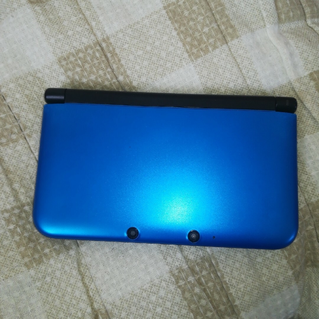 3DSLL本体　充電器あり